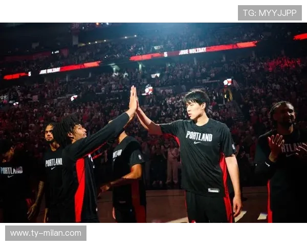 工作室：杨瀚森除参加开拓者比赛和训练，还将参加混音队训练，杨瀚宇是谁